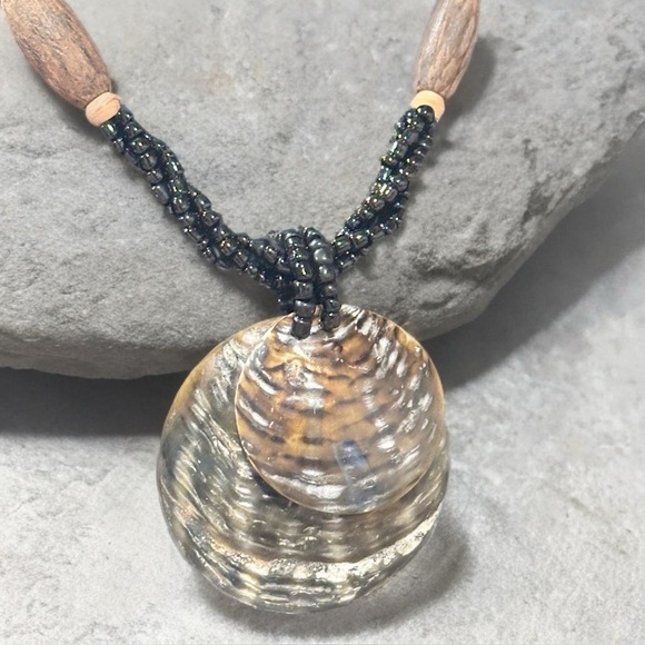 3x25* Twisted Seed Bead Necklace With Two Abalone & Wooden Accents - Picture 4 of 15